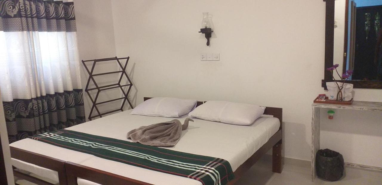 Villa No34 Hikkaduwa Bagian luar foto