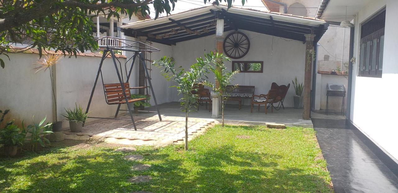 Villa No34 Hikkaduwa Bagian luar foto
