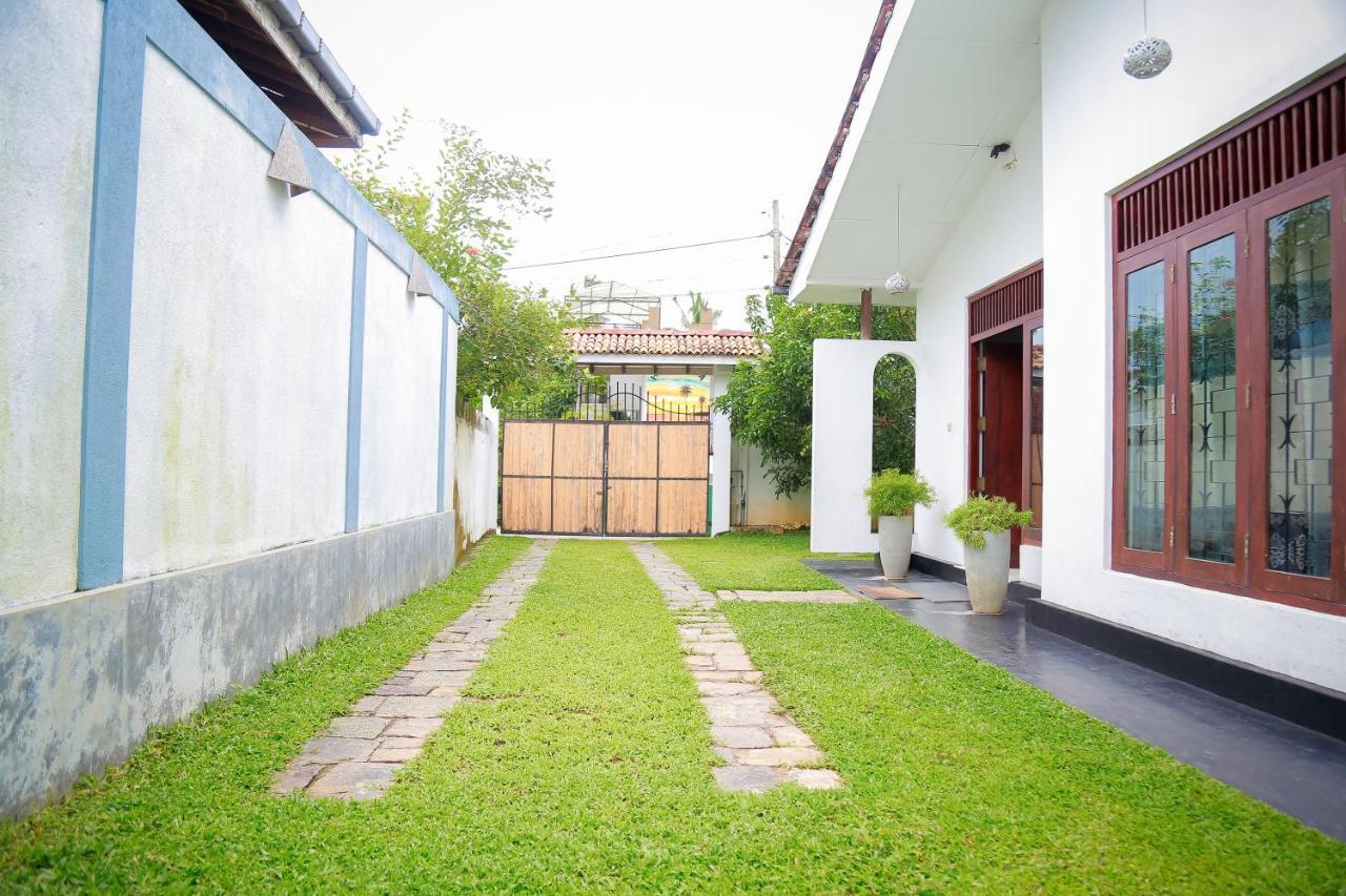 Villa No34 Hikkaduwa Bagian luar foto